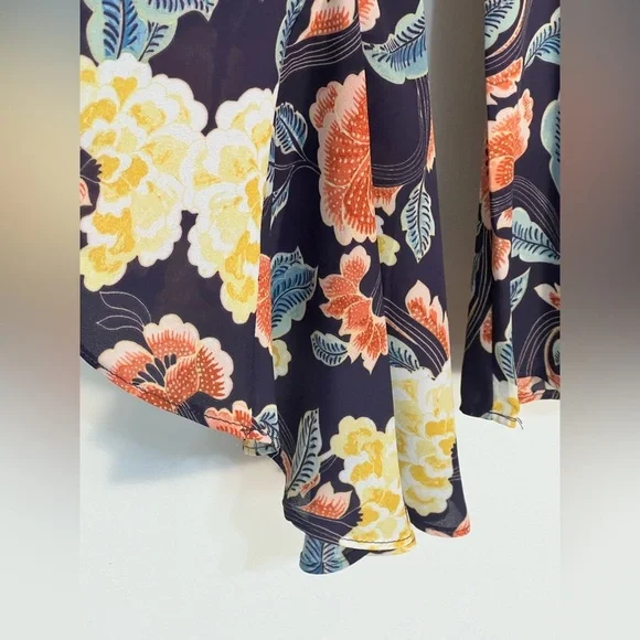 Rose & Olive Bohemian Navy Floral Bell Sleeve Blouse Small - Picture 2 of 12